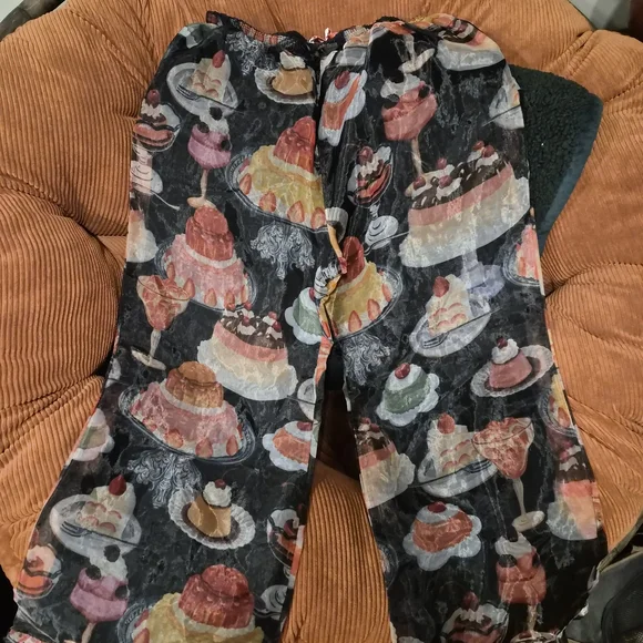 Lisa Says Gah Liora Ruffle Pants Dessert Print - Picture 3 of 4